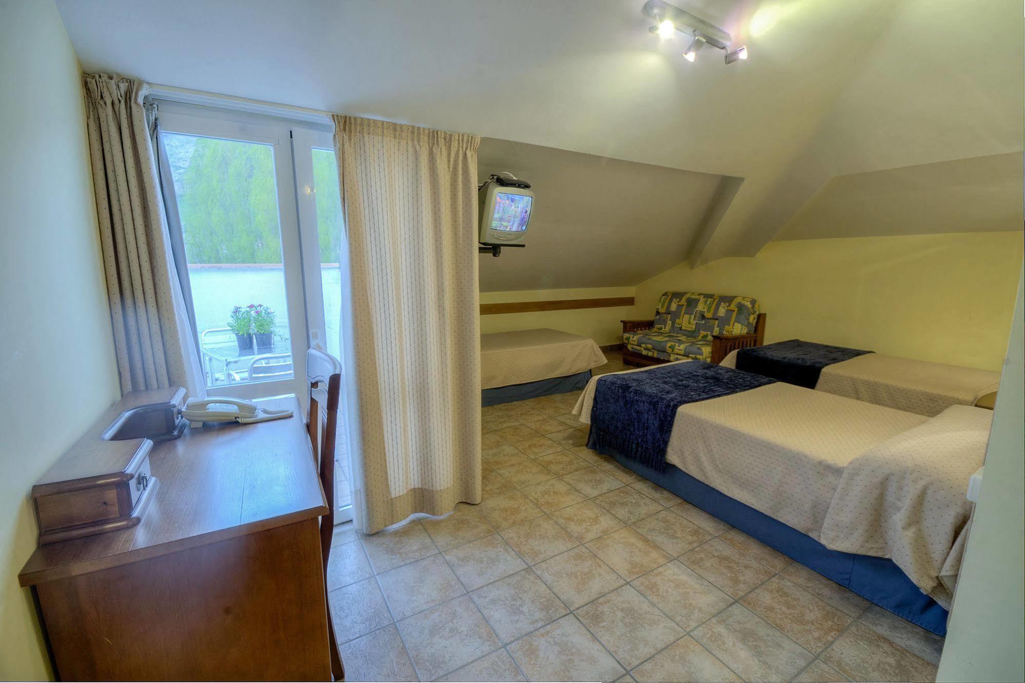 Hostal Jai Alai Leitza  Eksteriør billede